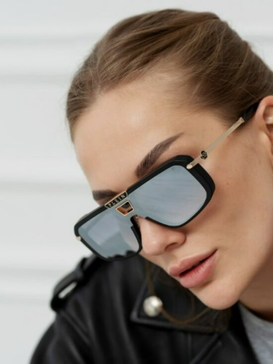 Philipp Plein Women’s Sunglasses Black Smoke Rainbow Mirror Pilot SPP008M 703V main image 7